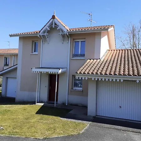 Villa Closerie De Margot - 019 - Environnement Calme Pour Cette Maison Pouvant Accueillir 4 Personnes Mae-4341 *